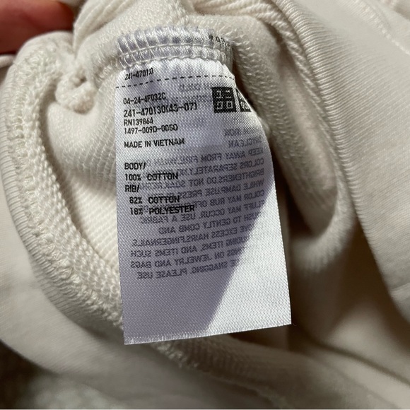 Uniqlo Women’s Smooth Cotton Long Sleeve Crew Neck Sweater size small - Picture 5 of 6